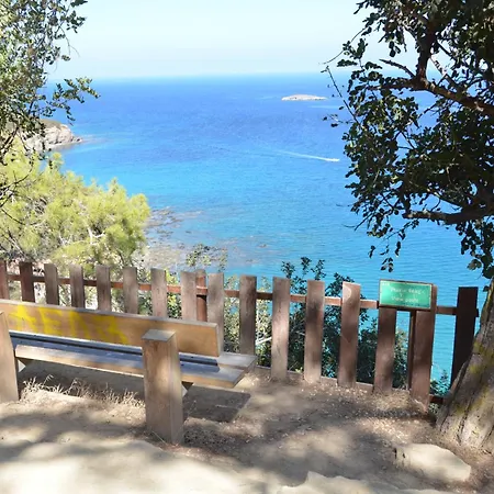 Semesterbostad Cyprus-2 Bedrooms Both Ensuite Pool Patios Wifi *