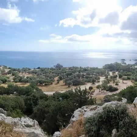 Cyprus-2 Bedrooms Both Ensuite Pool Patios Wifi * Polis