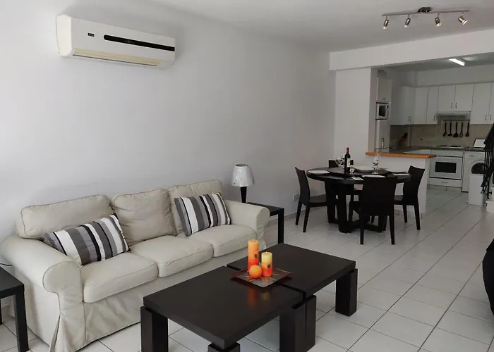 Cyprus-2 Bedrooms Both Ensuite Pool Patios Wifi *