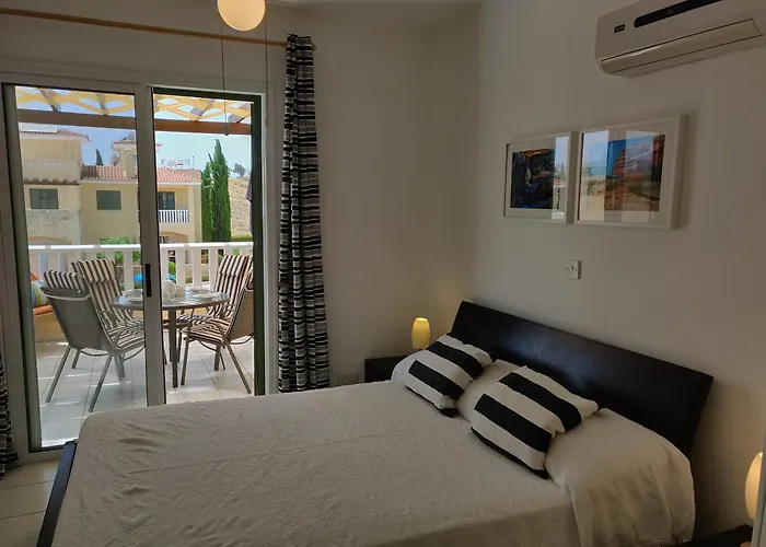 Cyprus-2 Bedrooms Both Ensuite Pool Patios Wifi * Polis