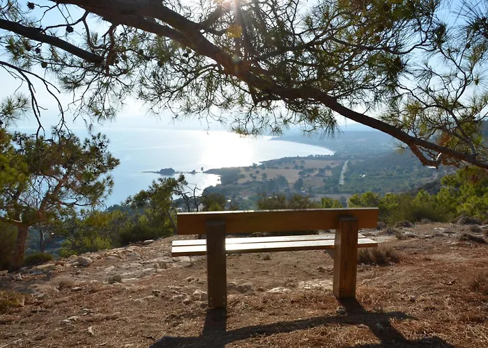 Casa vacanze Cyprus-2 Bedrooms Both Ensuite Pool Patios Wifi Polis