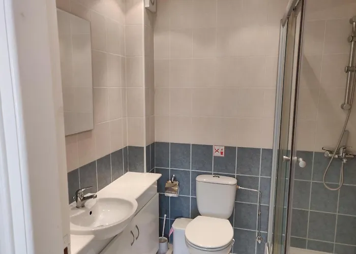 Cyprus-2 Bedrooms Both Ensuite Pool Patios Wifi Polis